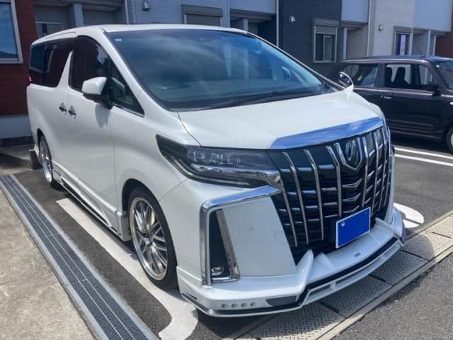 Car image 1