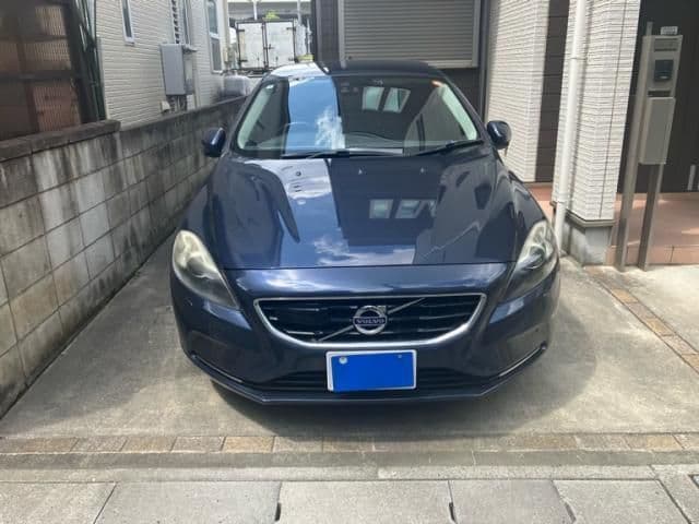 VOLVO VOLVO V40