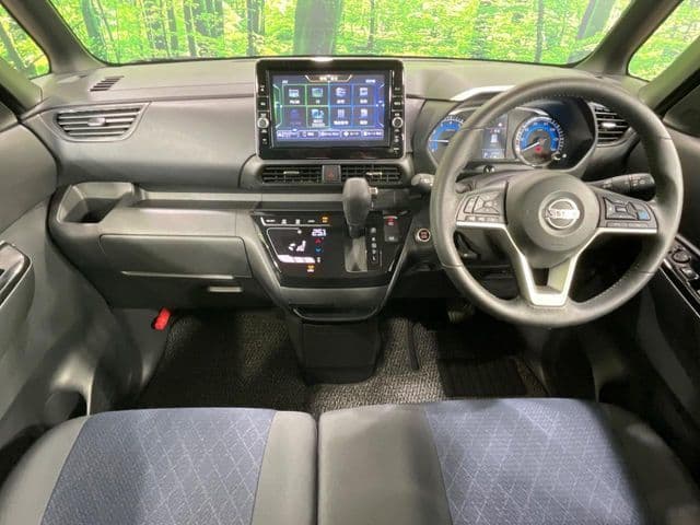 NISSAN