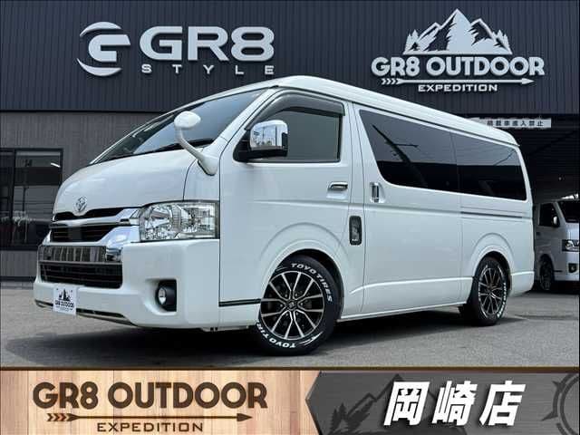 TOYOTA HIACE wagon