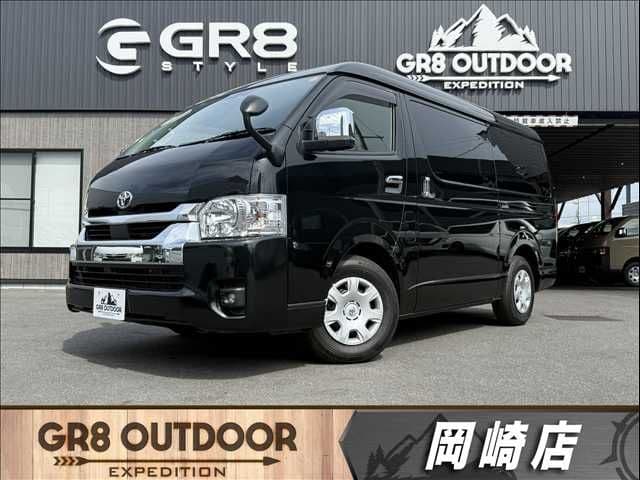 TOYOTA HIACE wagon