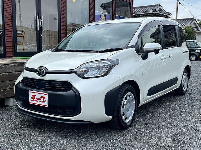 TOYOTA SIENTA HYBRID