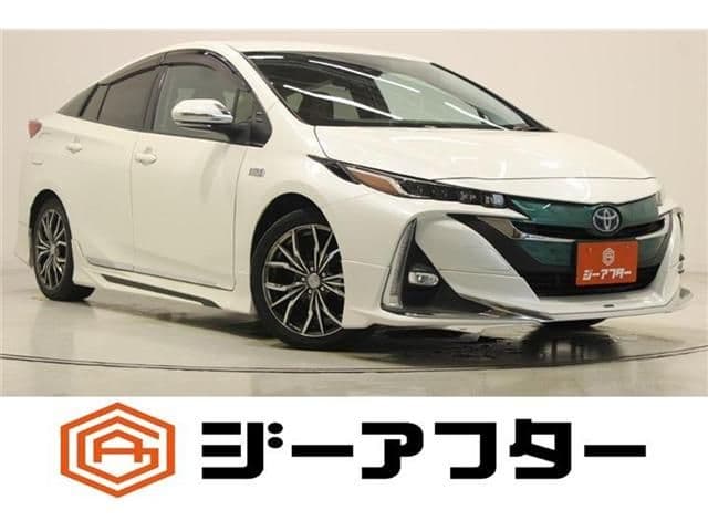 TOYOTA PRIUS PHV