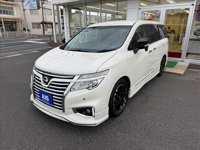 NISSAN ELGRAND