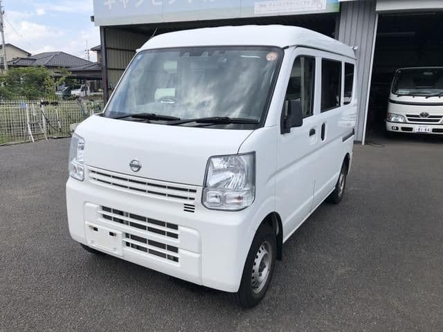 NISSAN NV100 CLIPPER 4WD