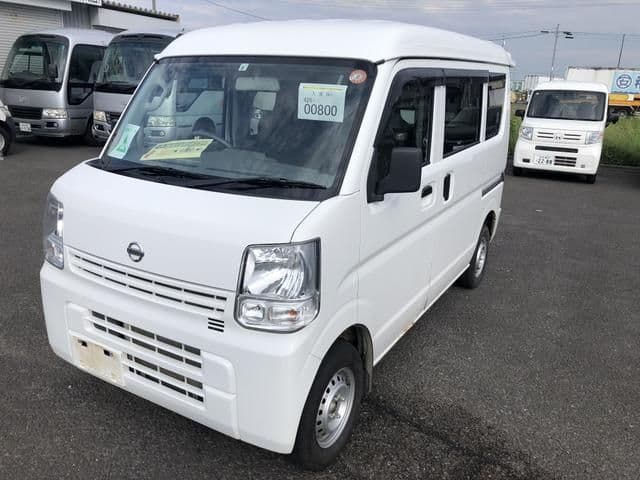 NISSAN NV100 CLIPPER 4WD