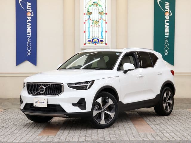 VOLVO VOLVO XC40