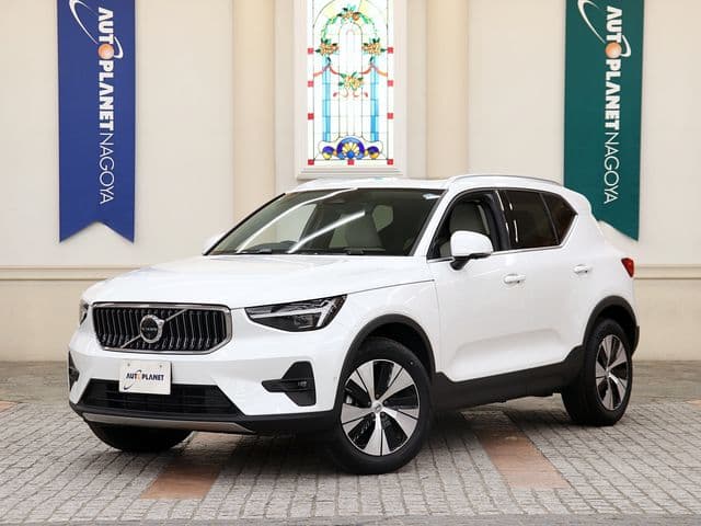 VOLVO VOLVO XC40