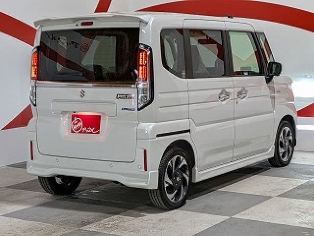 Car thumbnail 4