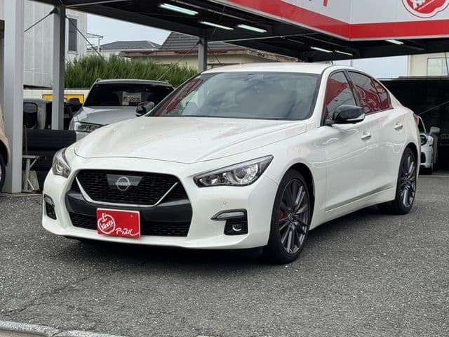 NISSAN SKYLINE