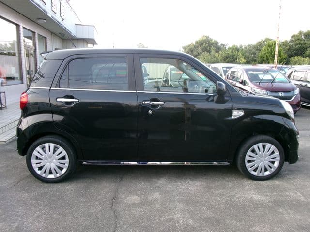 Car thumbnail 4