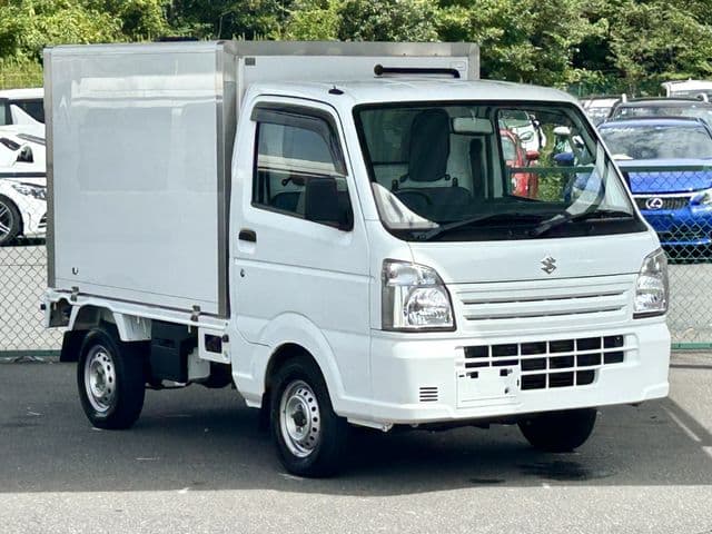 SUZUKI CARRY truck 4WD