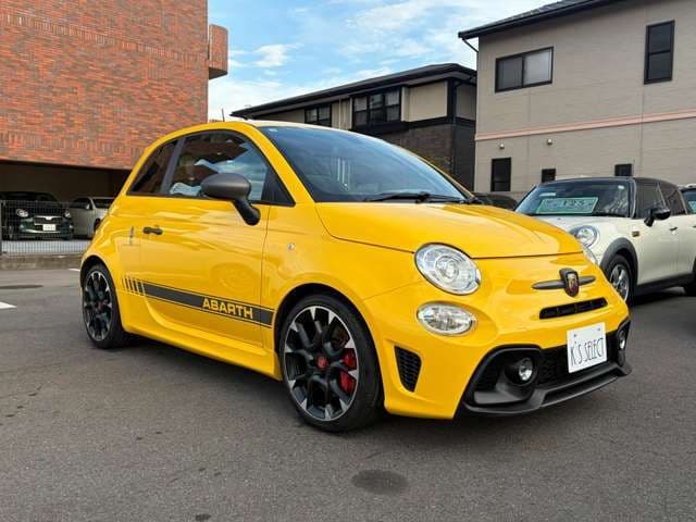 Car thumbnail 3