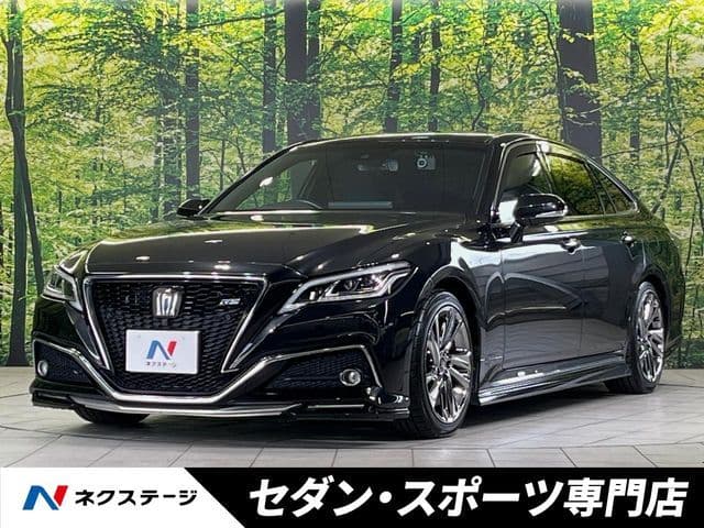 TOYOTA CROWN sedan hybrid