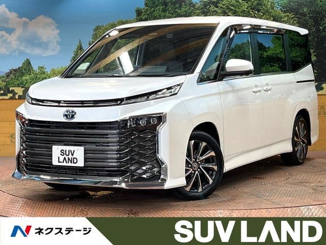 TOYOTA VOXY HYBRID