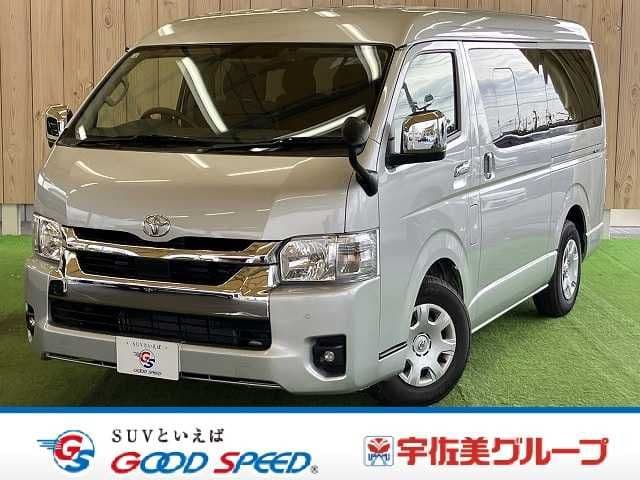 TOYOTA HIACE wagon