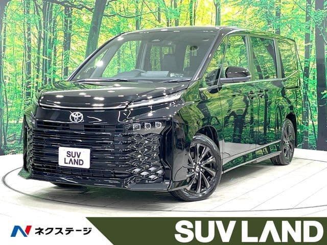 TOYOTA VOXY HYBRID