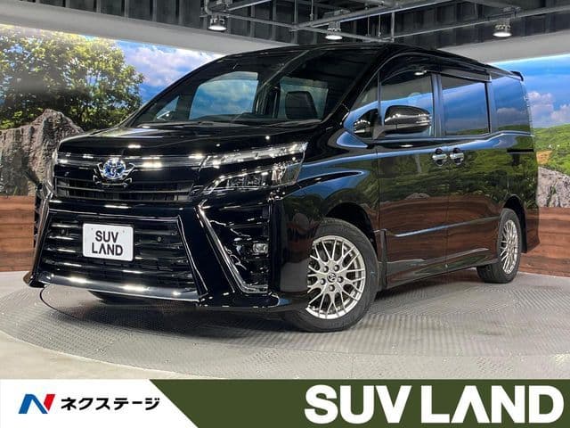 TOYOTA VOXY HYBRID