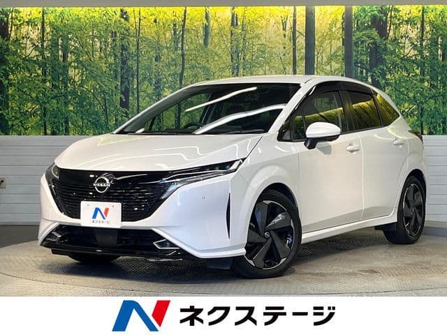 NISSAN AURA