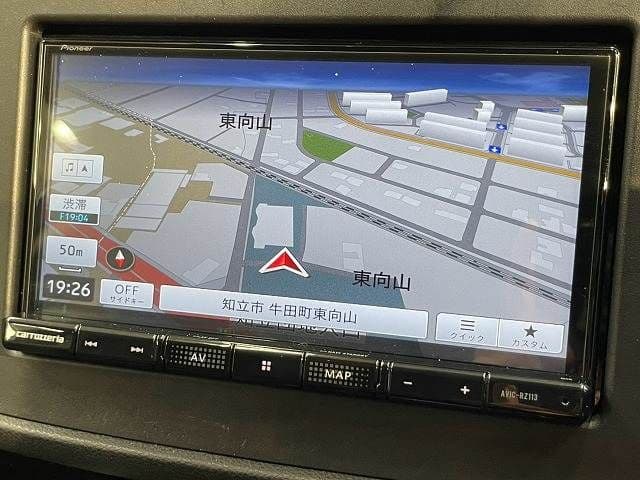 Car thumbnail 3