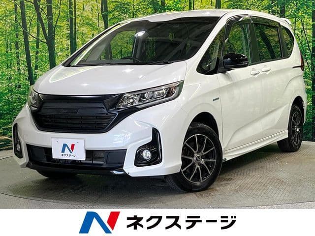 HONDA FREED plus HYBRID 4WD