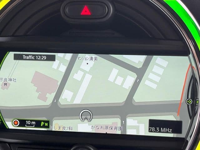Car thumbnail 4