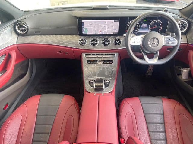MERCEDES BENZ