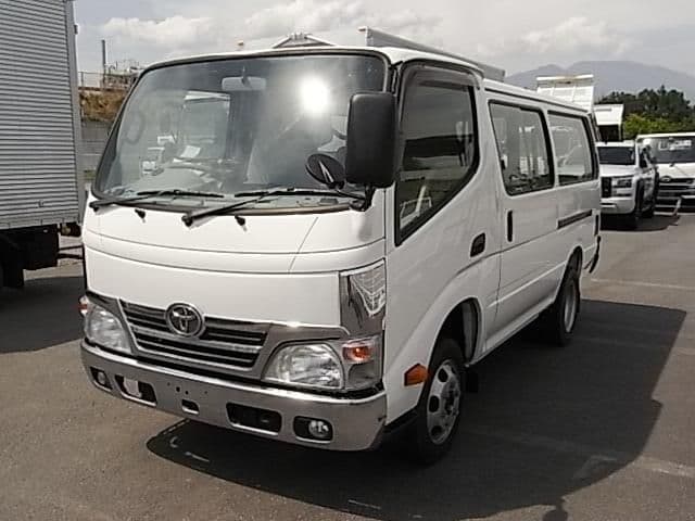TOYOTA DYNA