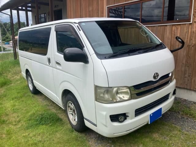 TOYOTA HIACE van 4WD