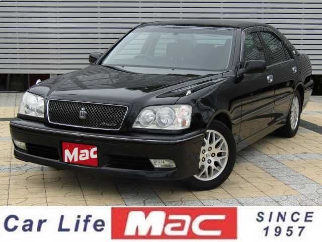 TOYOTA CROWN sedan