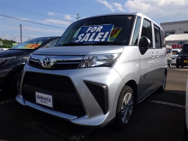 TOYOTA ROOMY 4WD