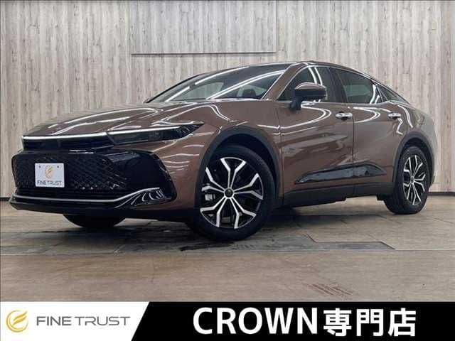 TOYOTA CROWN CROSSOVER