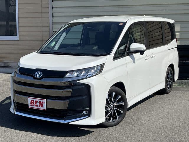 TOYOTA NOAH HYBRID