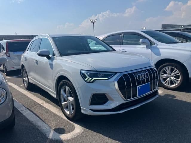 AUDI AUDI Q3