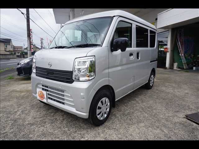 NISSAN CLIPPER van