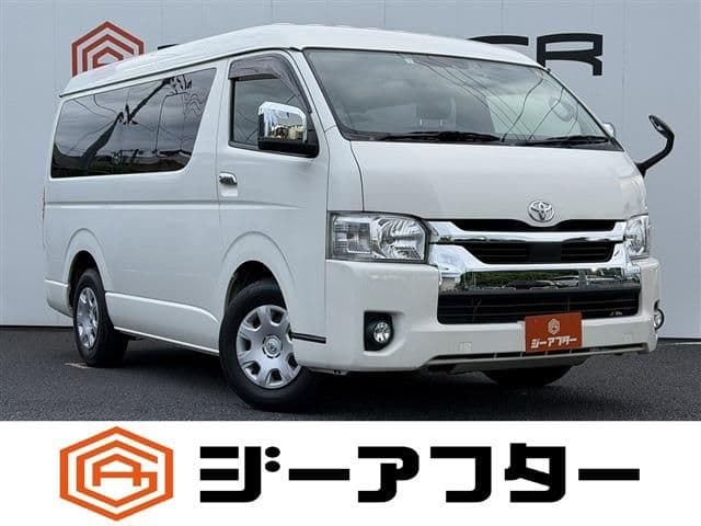 TOYOTA HIACE wagon