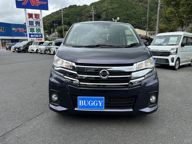 NISSAN