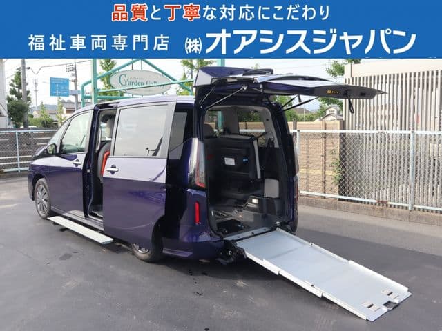 NISSAN SERENA  WG
