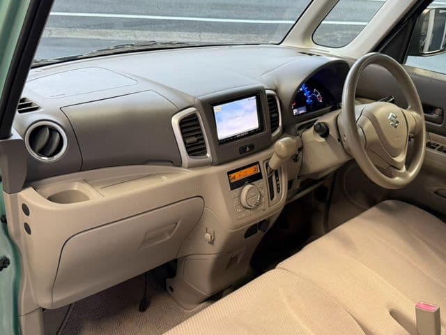 Car thumbnail 3
