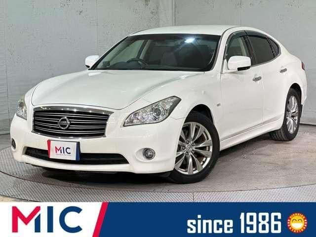 NISSAN FUGA