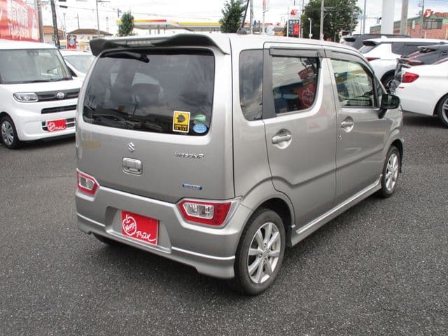 Car thumbnail 3