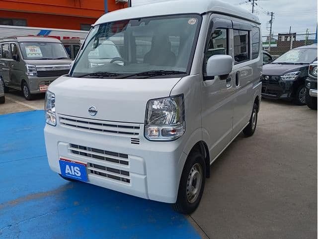 NISSAN NV100 CLIPPER