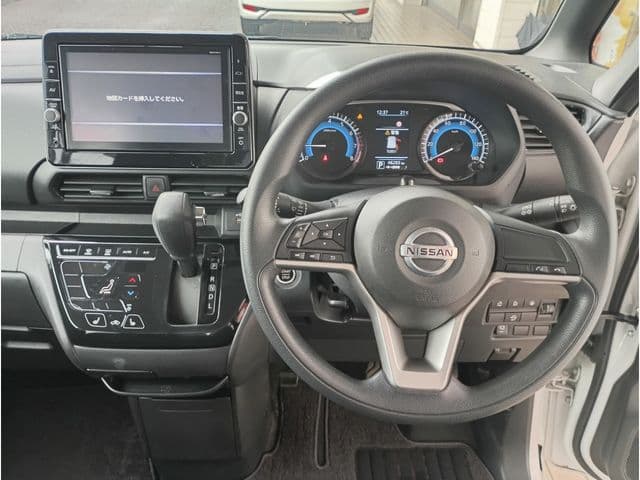 NISSAN