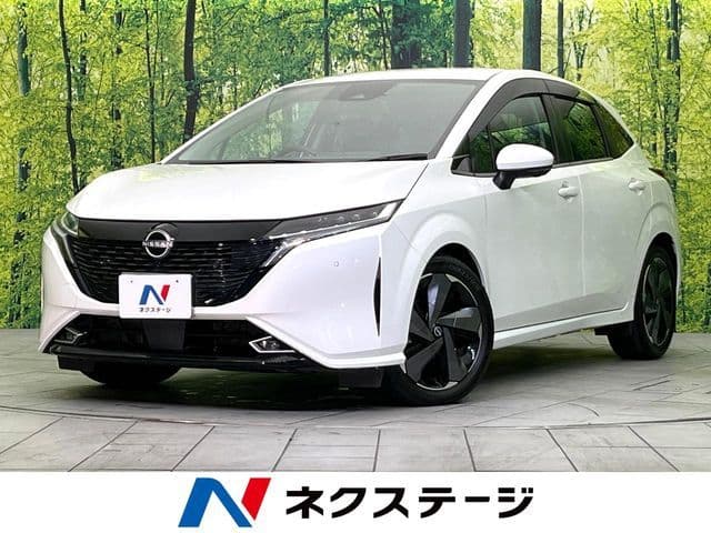 NISSAN AURA