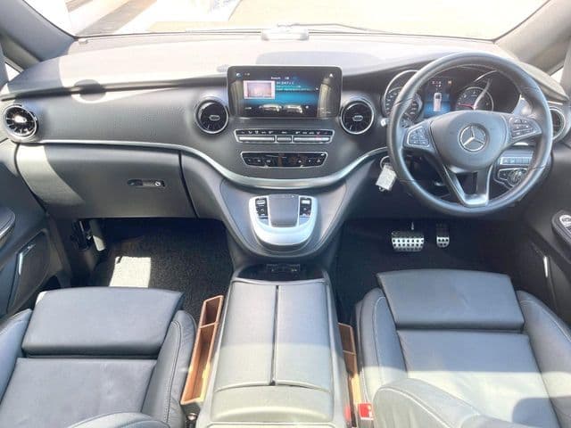 MERCEDES BENZ