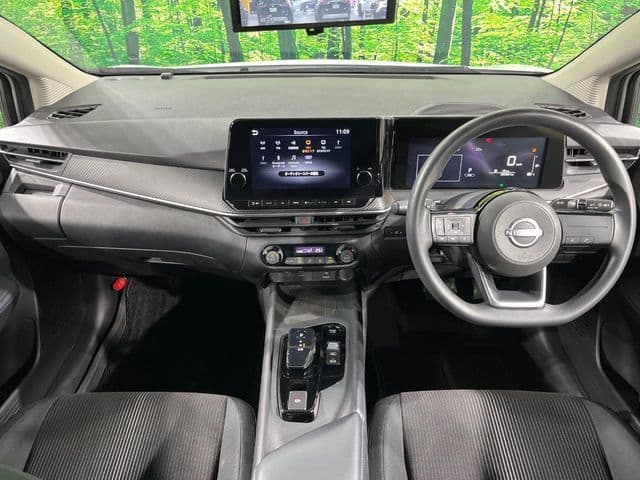 NISSAN