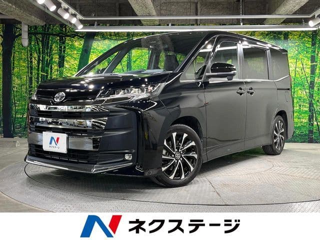 TOYOTA NOAH