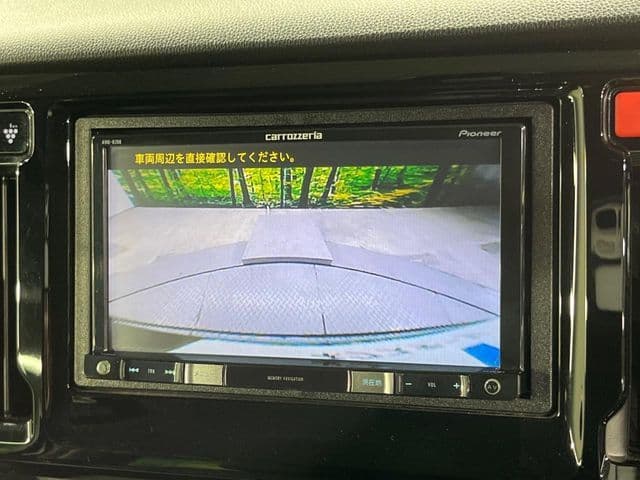 Car thumbnail 4
