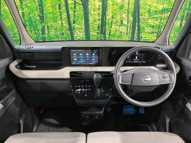 NISSAN