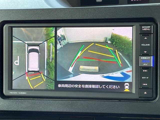 Car thumbnail 4